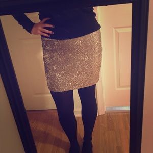 WHBM gold sequin pencil skirt excellent condition